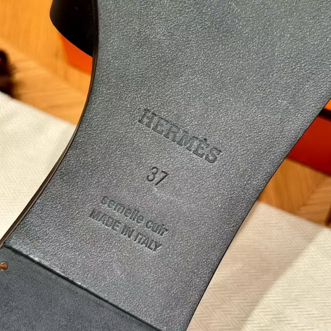 Hermes Santorini Sandal Women Swift Calfskin Noir H182139Z 02350 - Image 9