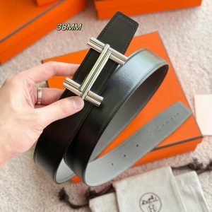 Hermes Traverse Belt Buckle & Reversible Leather Strap 38 mm Box 135 and Togo Calfskin Palladium Buckle Silver Noir Gris Mouette - Image 3