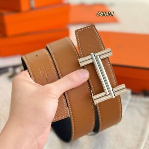 Hermes Traverse Belt Buckle & Reversible Leather Strap 38 mm Epsom Calfskin Permabrass Buckle Yellow Gold Noir Gold - Image 4