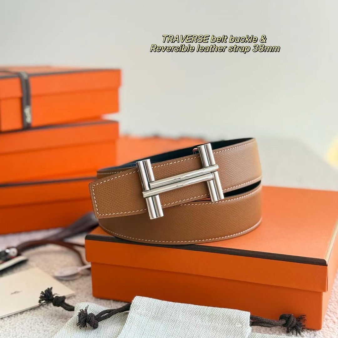 Hermes Traverse Belt Buckle & Reversible Leather Strap 38 mm Epsom Calfskin Permabrass Buckle Yellow Gold Noir Gold - Image 6