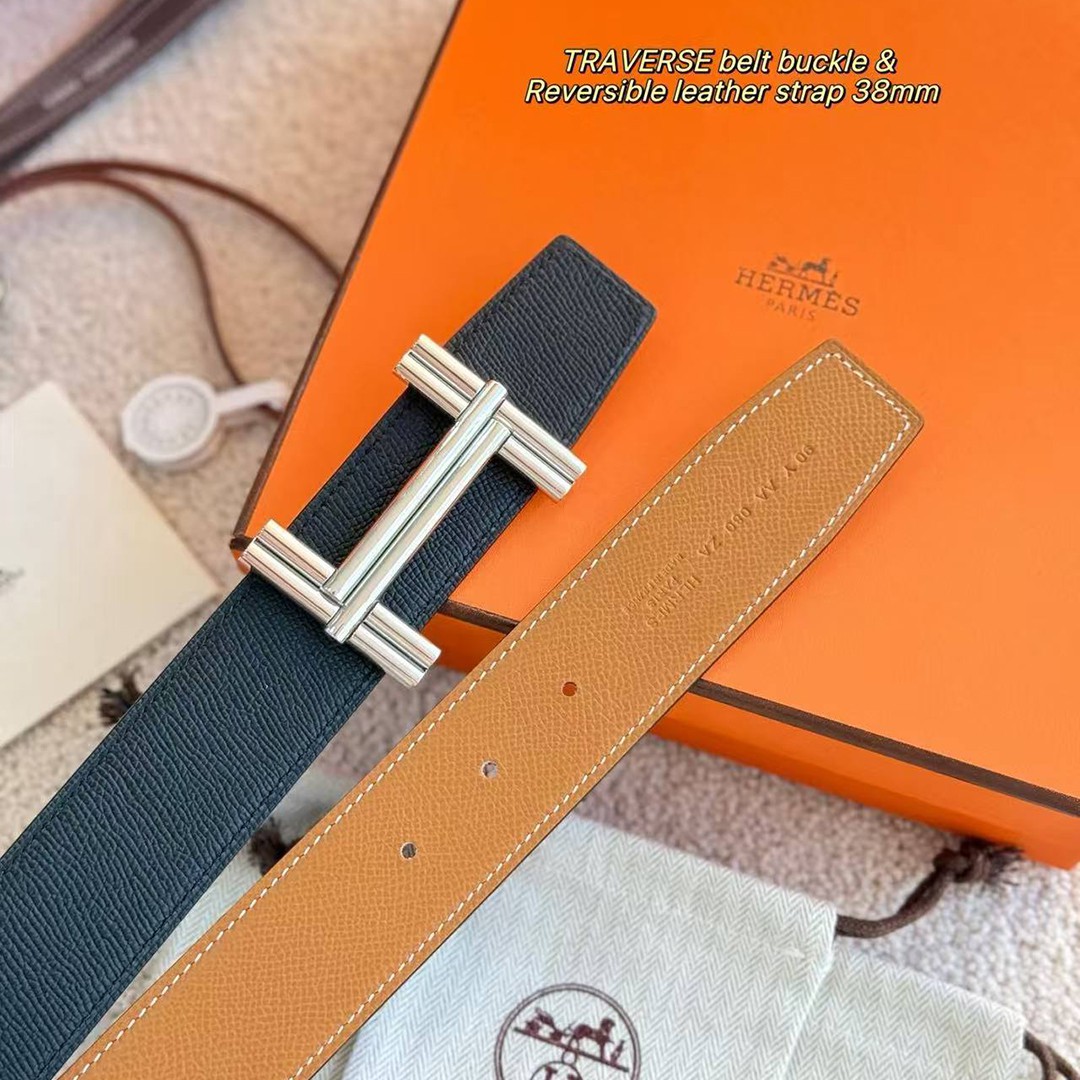 Hermes Traverse Belt Buckle & Reversible Leather Strap 38 mm Epsom Calfskin Permabrass Buckle Yellow Gold Noir Gold - Image 5
