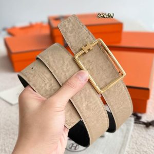 Hermes Tube H Belt Buckle & Reversible Leather Strap 38 mm Box 135 and Togo Calfskin Brushed Permabrass Buckle Yellow Gold Noir Craie - Image 4