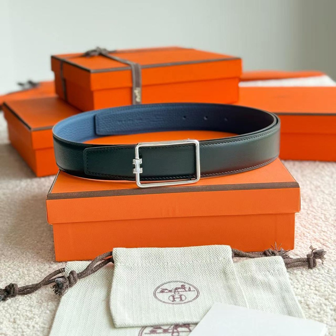 Hermes Tube H Belt Buckle & Reversible Leather Strap 38 mm Box 135 and Togo Calfskin Brushed Permabrass Buckle Yellow Gold Noir Bleu Tempête - Image 10