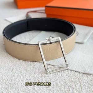 Hermes Tube H Belt Buckle & Reversible Leather Strap 38 mm Box 135 and Togo Calfskin Brushed Permabrass Buckle Yellow Gold Noir Craie - Image 9