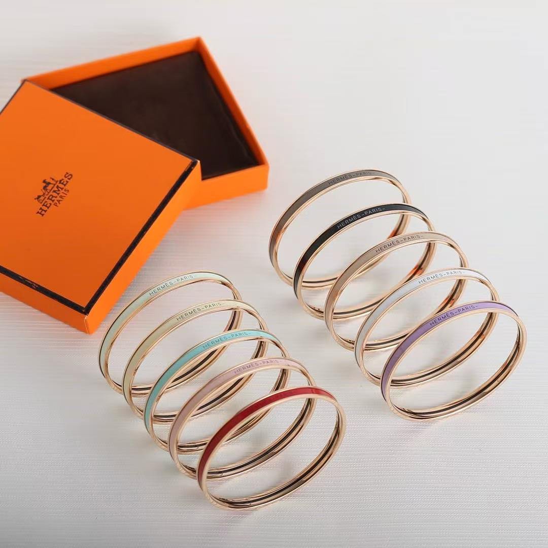 Hermes Uni Bangle Extra-narrow Bangle in Enamel Rose Gold Noir H240001FO0165 - Image 7
