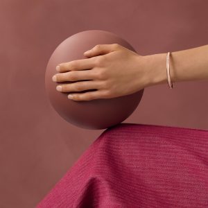 Hermes Uni Bangle Extra-narrow Bangle in Enamel Rose Gold Rose Candeur H240001FO1Z65 - Image 3
