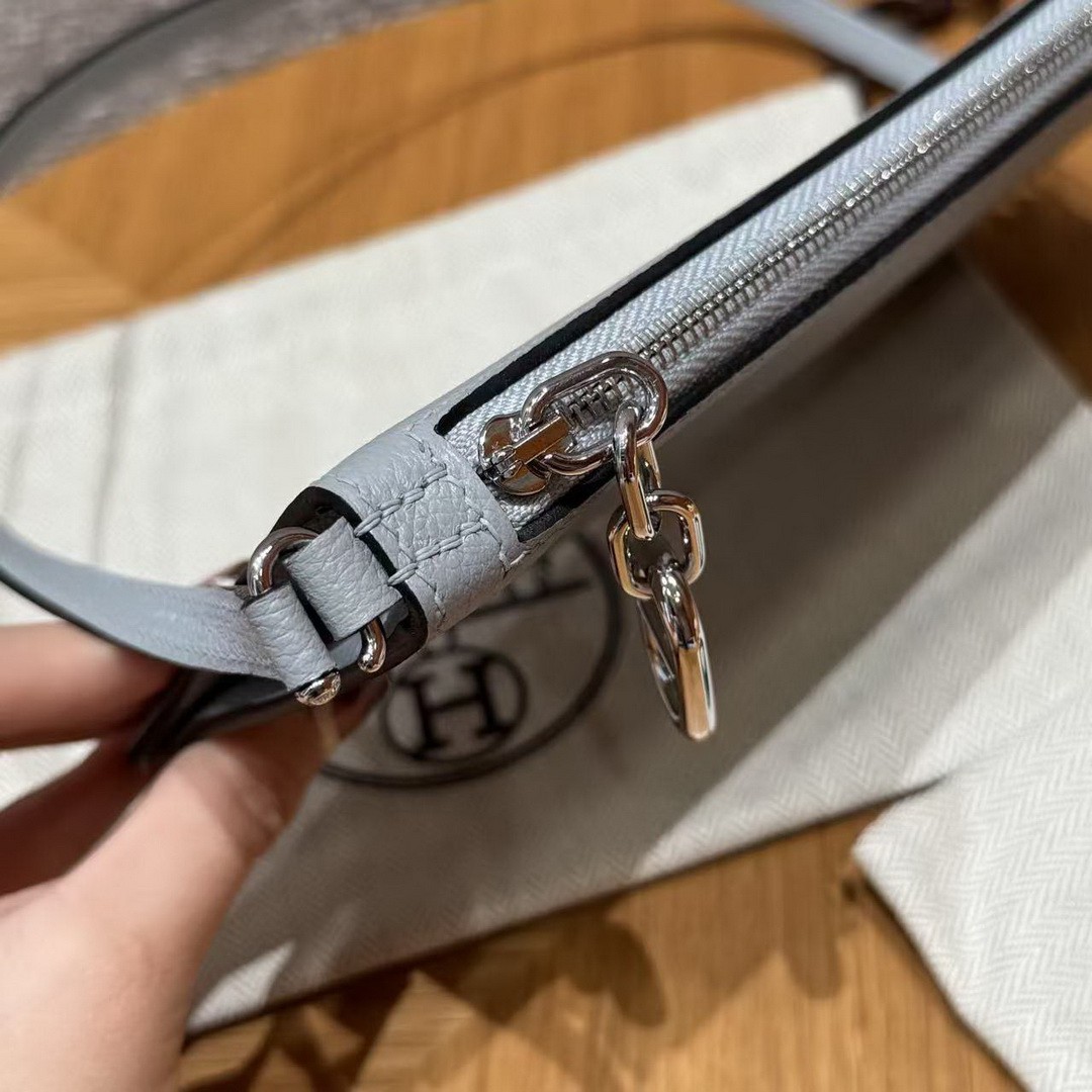 Hermes Zipengo Chaine d'Ancre To Go Pouch Handmade In Evercolor Calfskin Leather Silver Hardware 8U Blue Glacier - Image 5