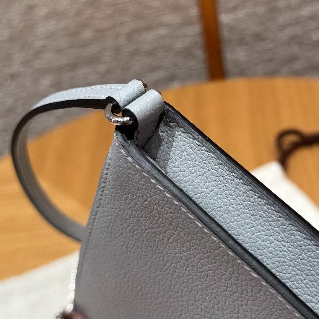 Hermes Zipengo Chaine d'Ancre To Go Pouch Handmade In Evercolor Calfskin Leather Silver Hardware 8U Blue Glacier - Image 4
